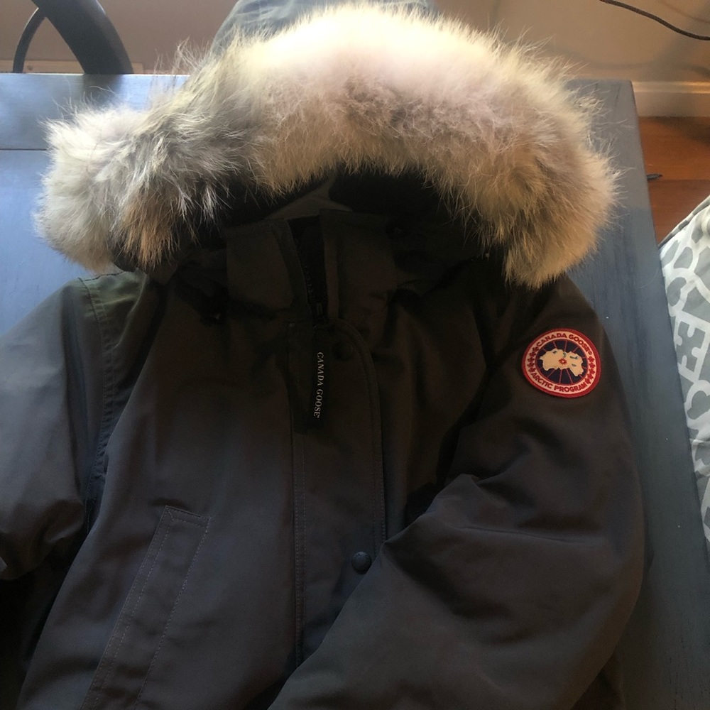 AUTHENTIC Canada Goose trillium parka